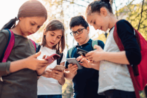How Social Media Affects Young Minds