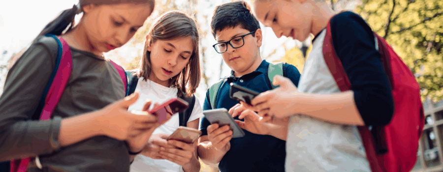 How Social Media Affects Young Minds